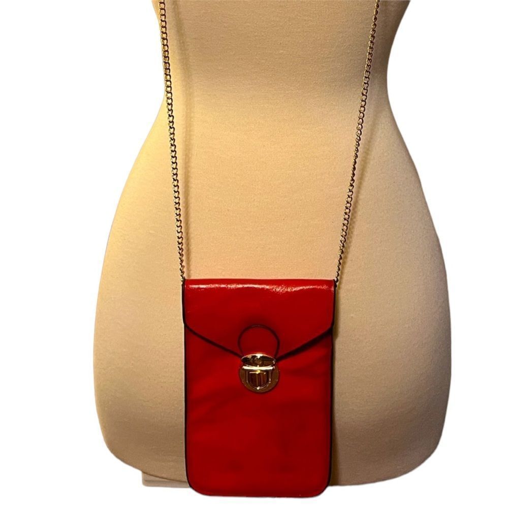 Adorable tiny purse